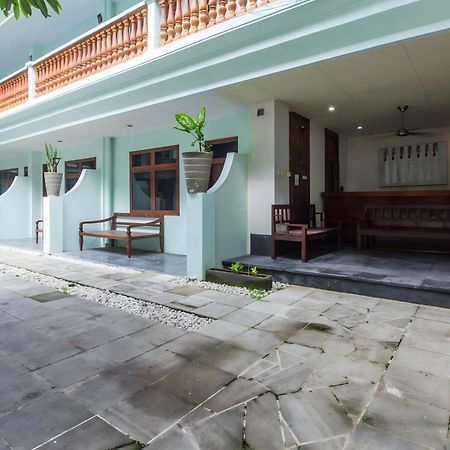 Capital O 93809 Wida Hotel Legian Extérieur photo