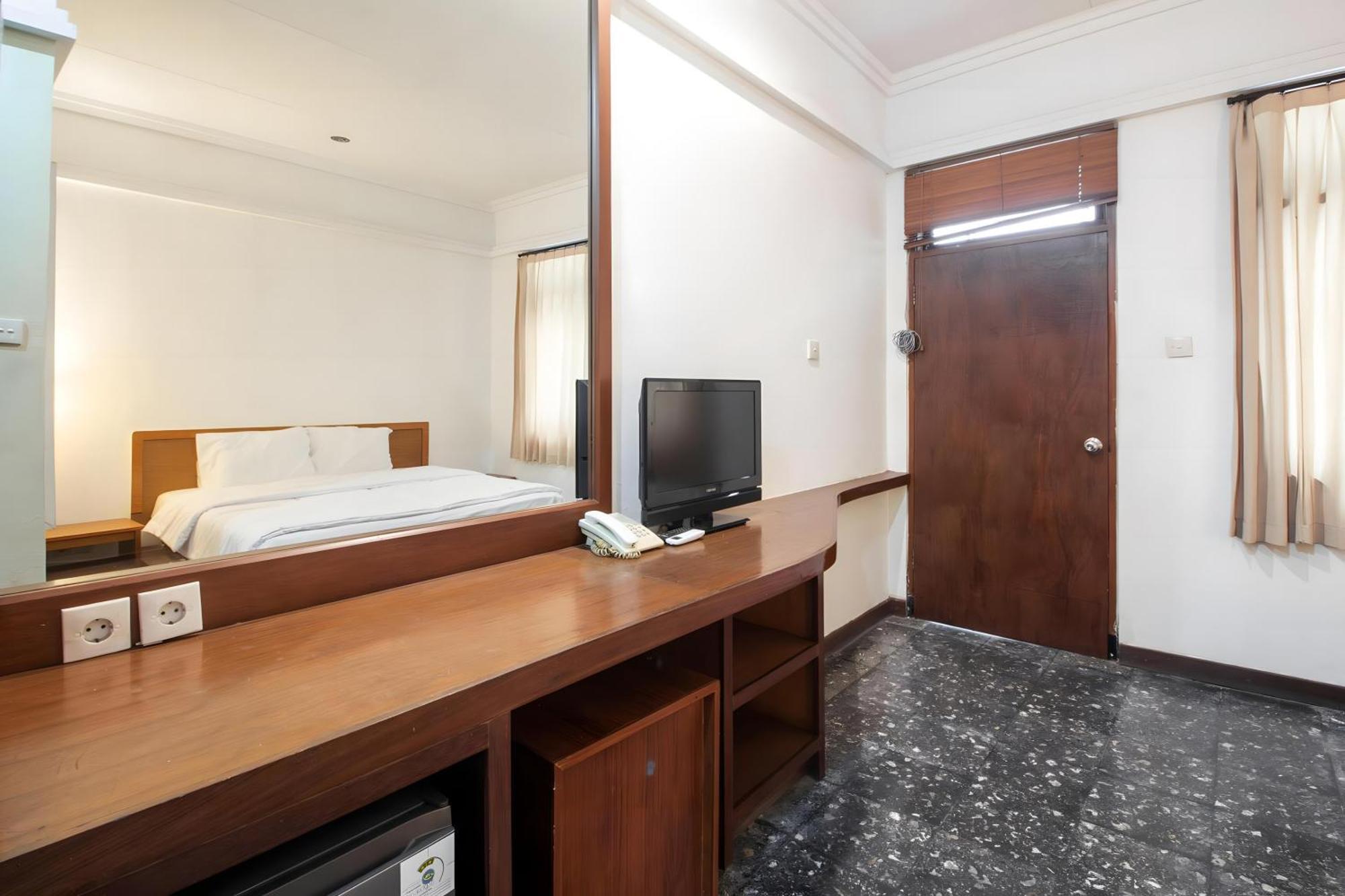 Capital O 93809 Wida Hotel Legian Extérieur photo