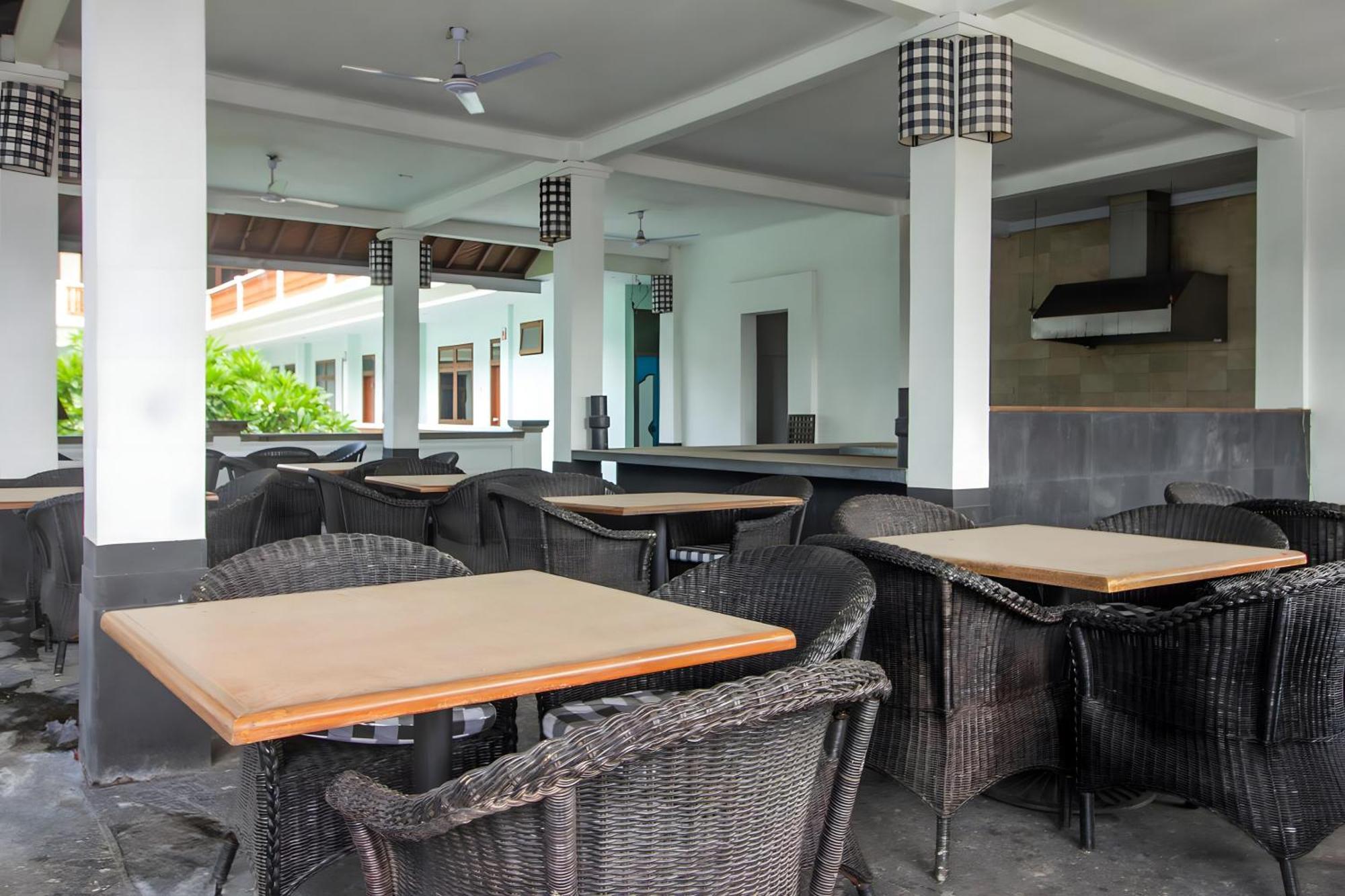 Capital O 93809 Wida Hotel Legian Extérieur photo
