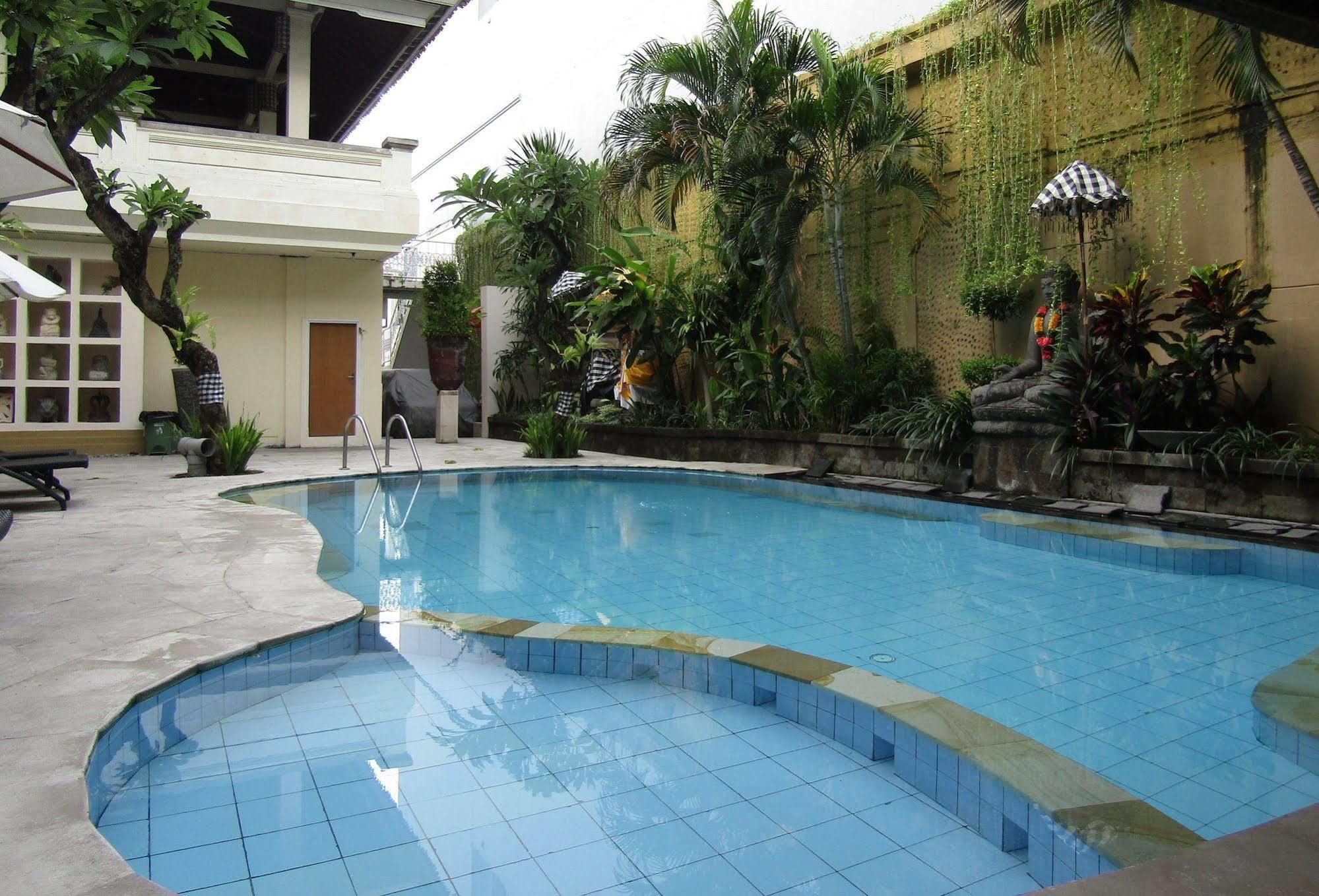 Capital O 93809 Wida Hotel Legian Extérieur photo