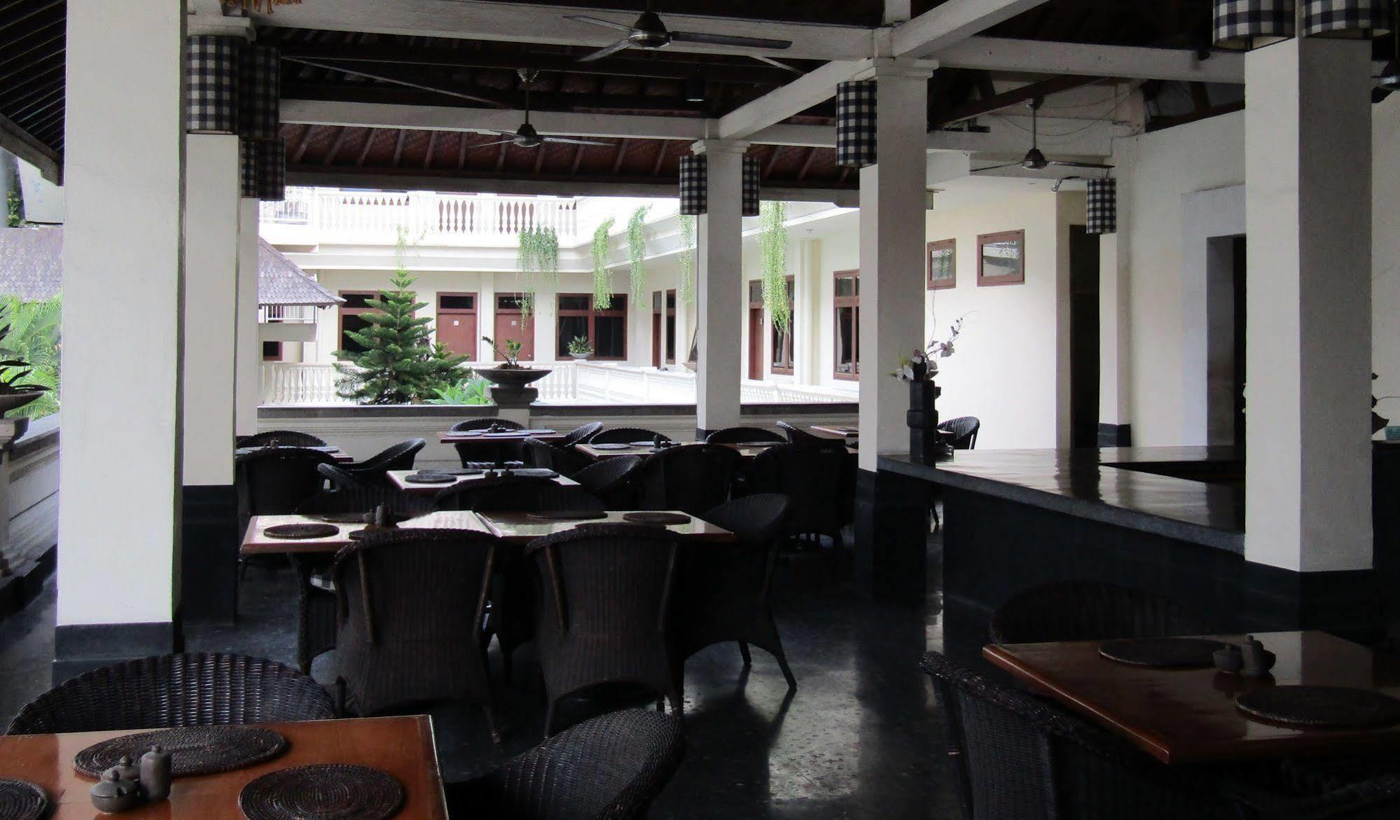 Capital O 93809 Wida Hotel Legian Extérieur photo