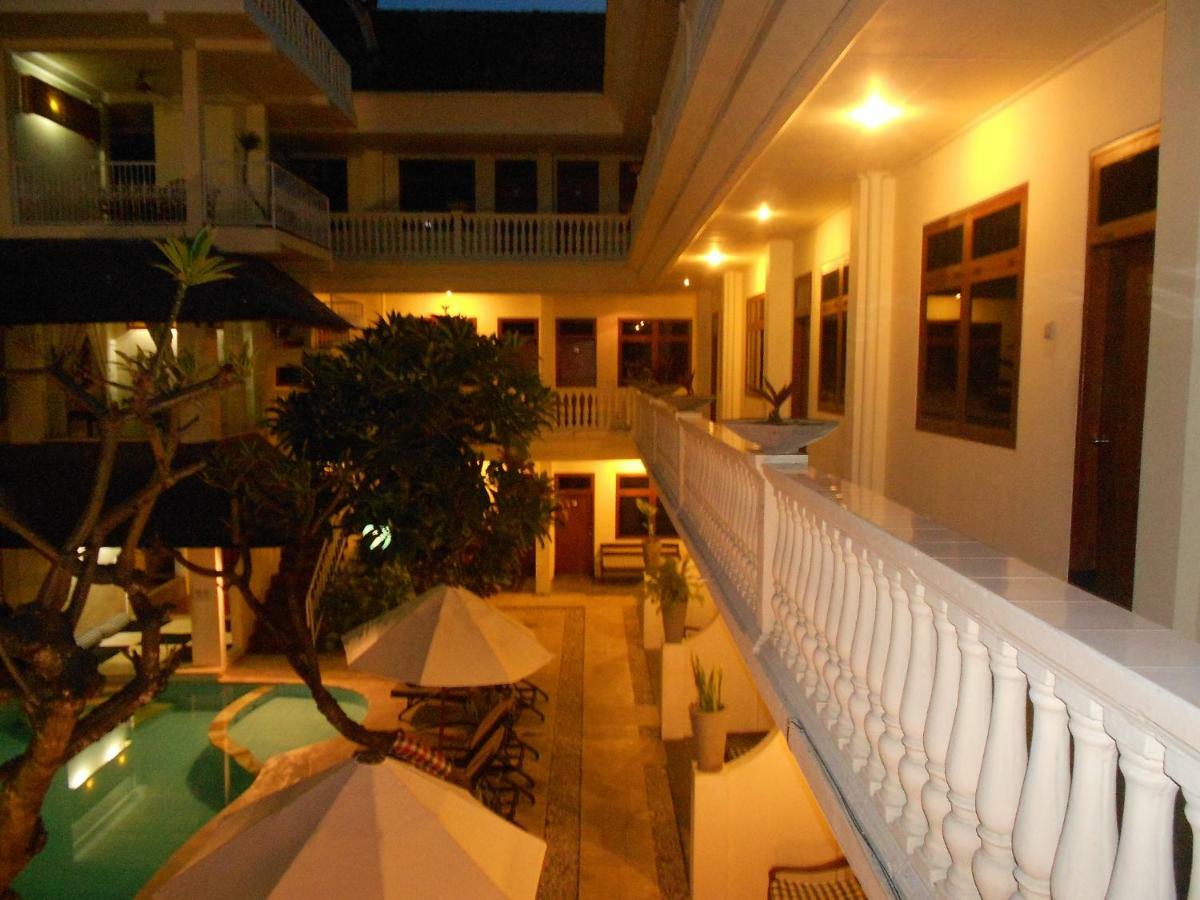 Capital O 93809 Wida Hotel Legian Extérieur photo
